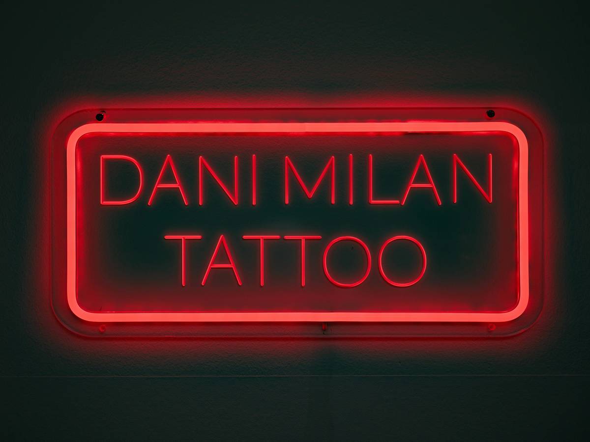 An abstract rendering of Ori's spirit tree using thin black lines and soft shading.