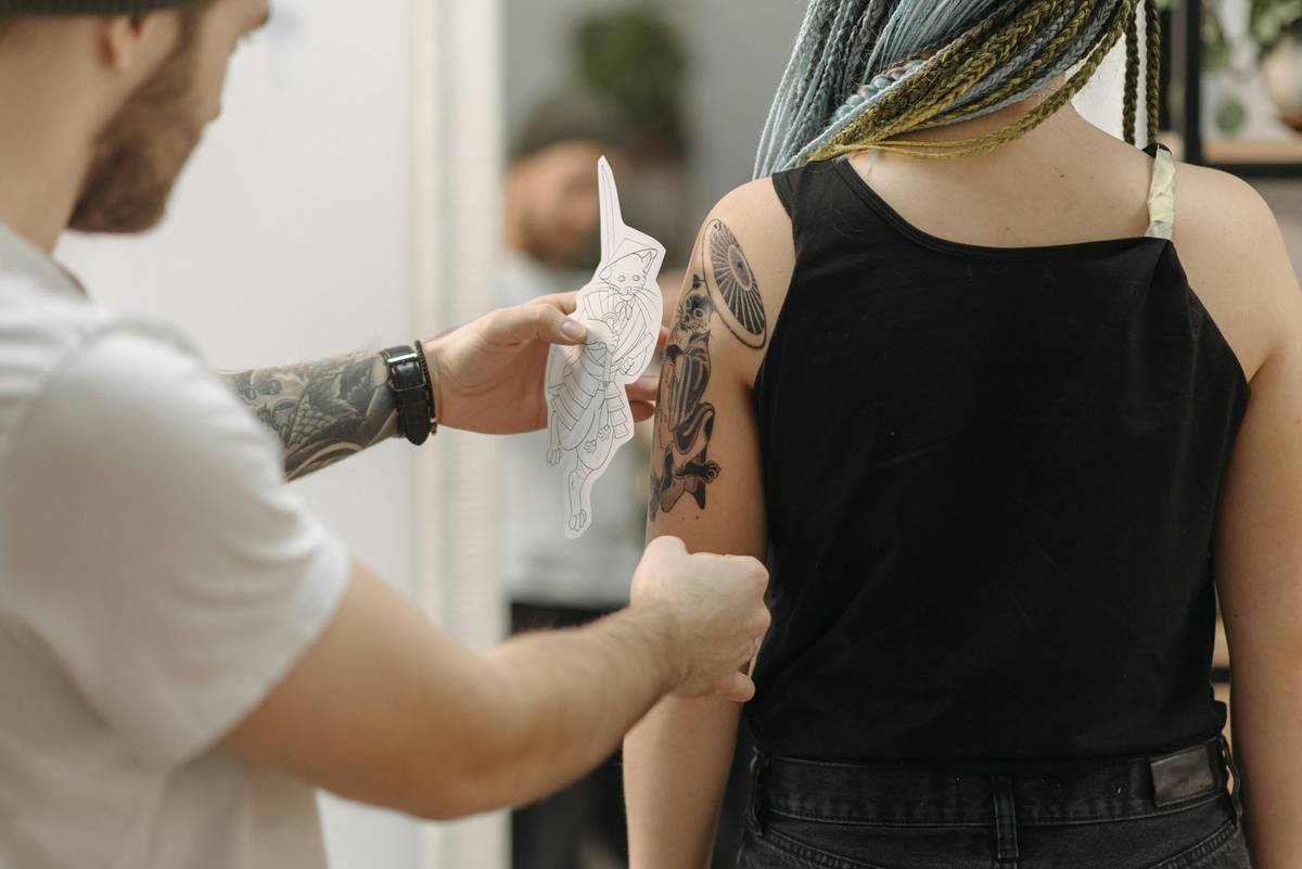 Bar chart showing rising trend of UI-inspired tattoos among gamers aged 18-34 from 2019-2024