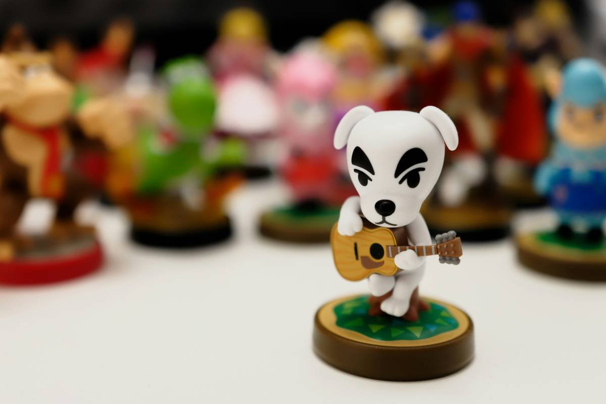 Bar chart showing rise in gaming tattoos from 2020-2024, with Animal Crossing as top-requested franchise